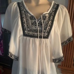 Angie women’s boho white top w/black embroidery
